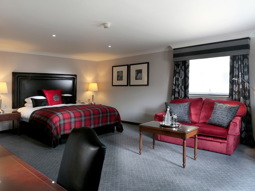 Edinburgh Marriott Hotel Holyrood 28/33