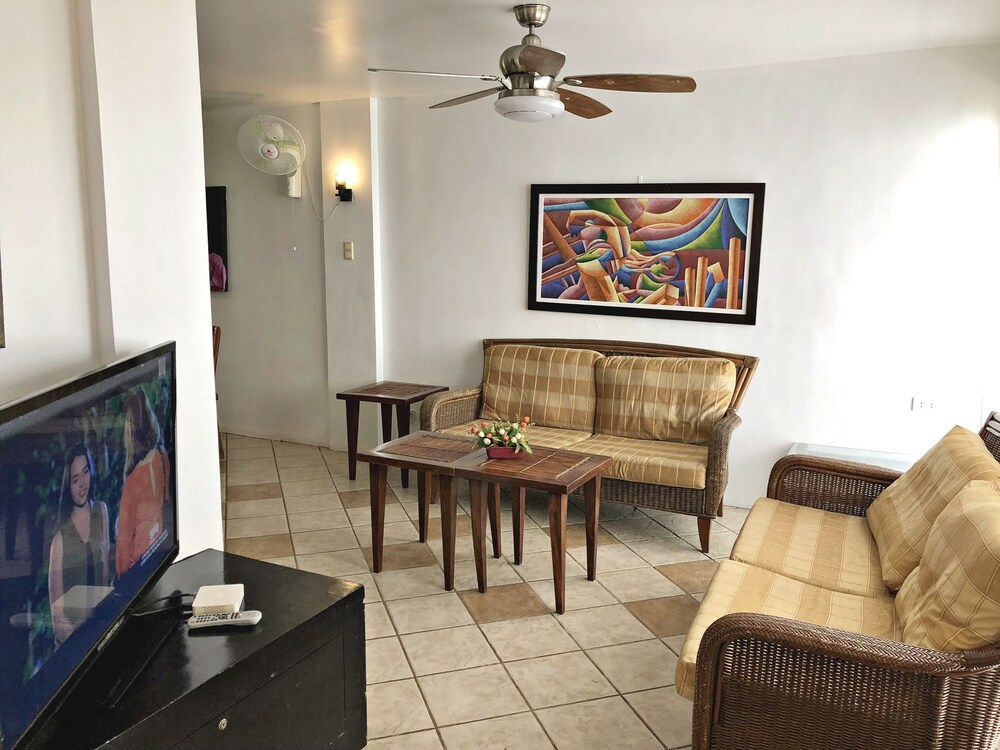 Pura Vida Resort 38/50