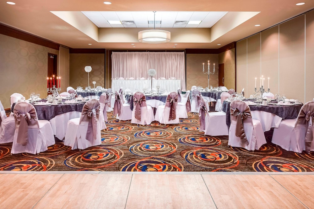 Courtyard By Marriott Columbia Missouri 36/38