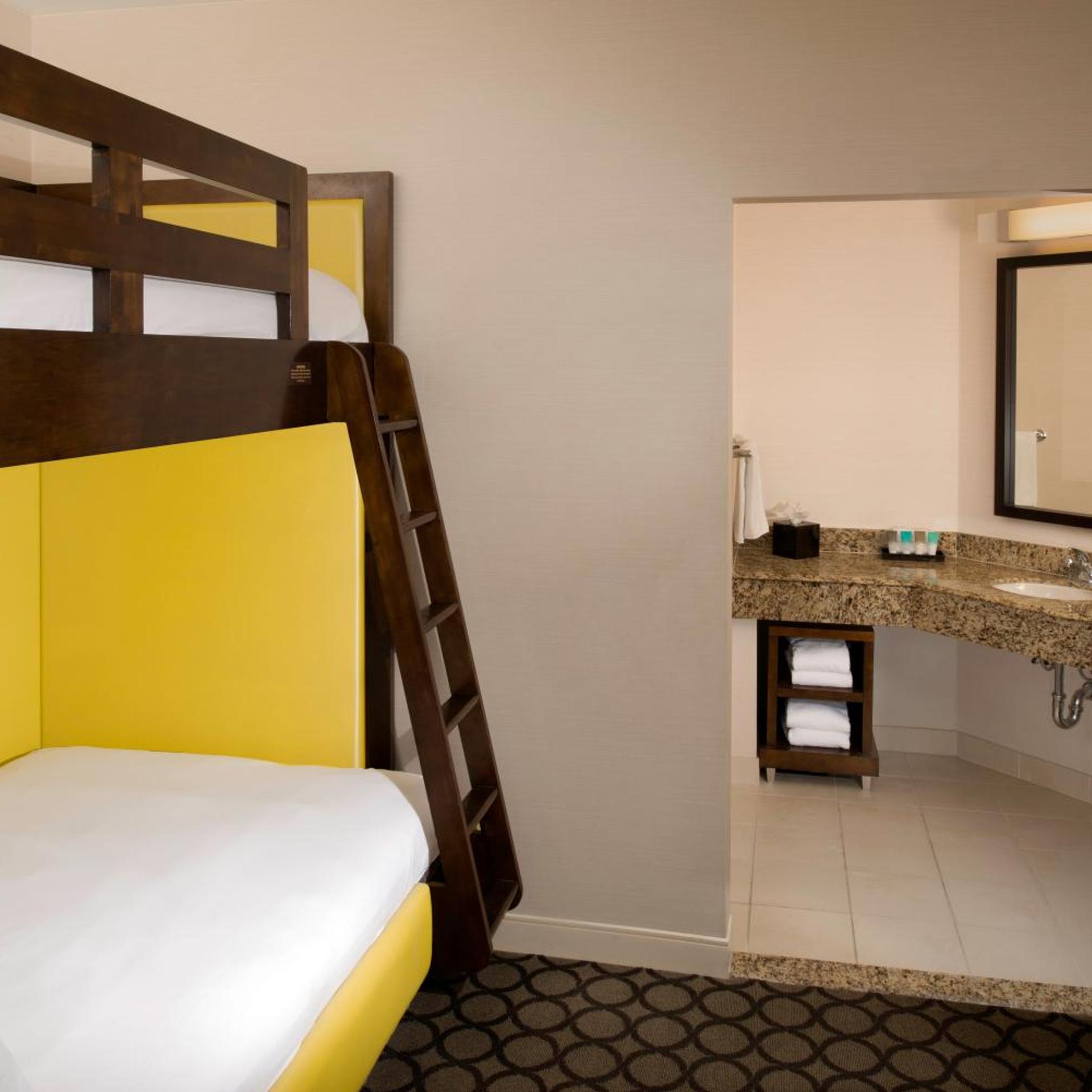 Vip, Family Suite, Double Bed