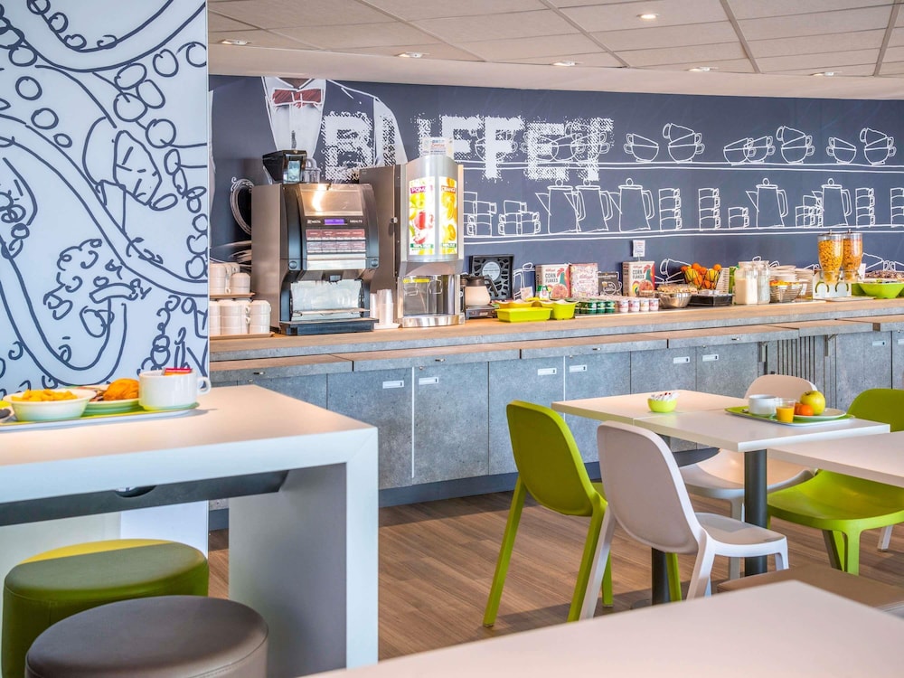IBIS BUDGET NICE CALIFORNIE LENVAL 53/78