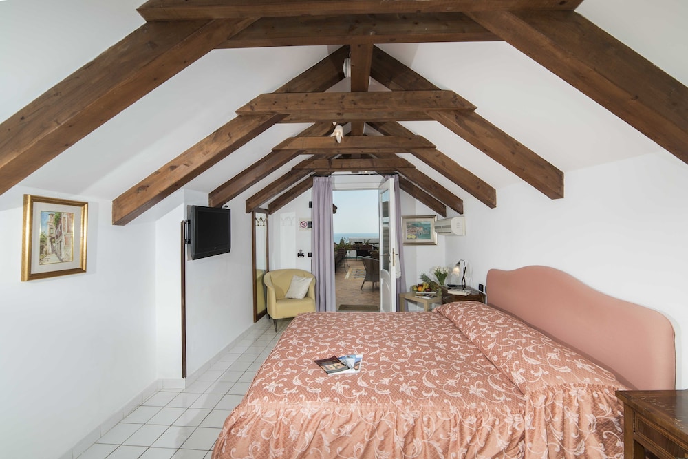 Hotel Villa Annalara 21/77