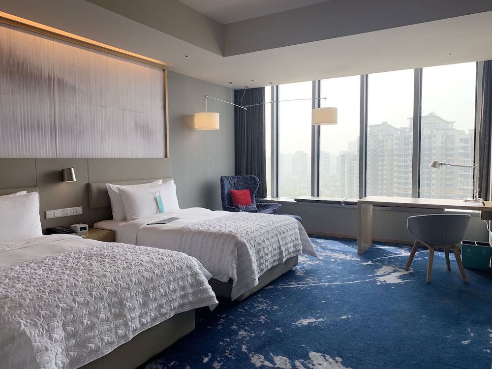 room, 2 double beds, city view