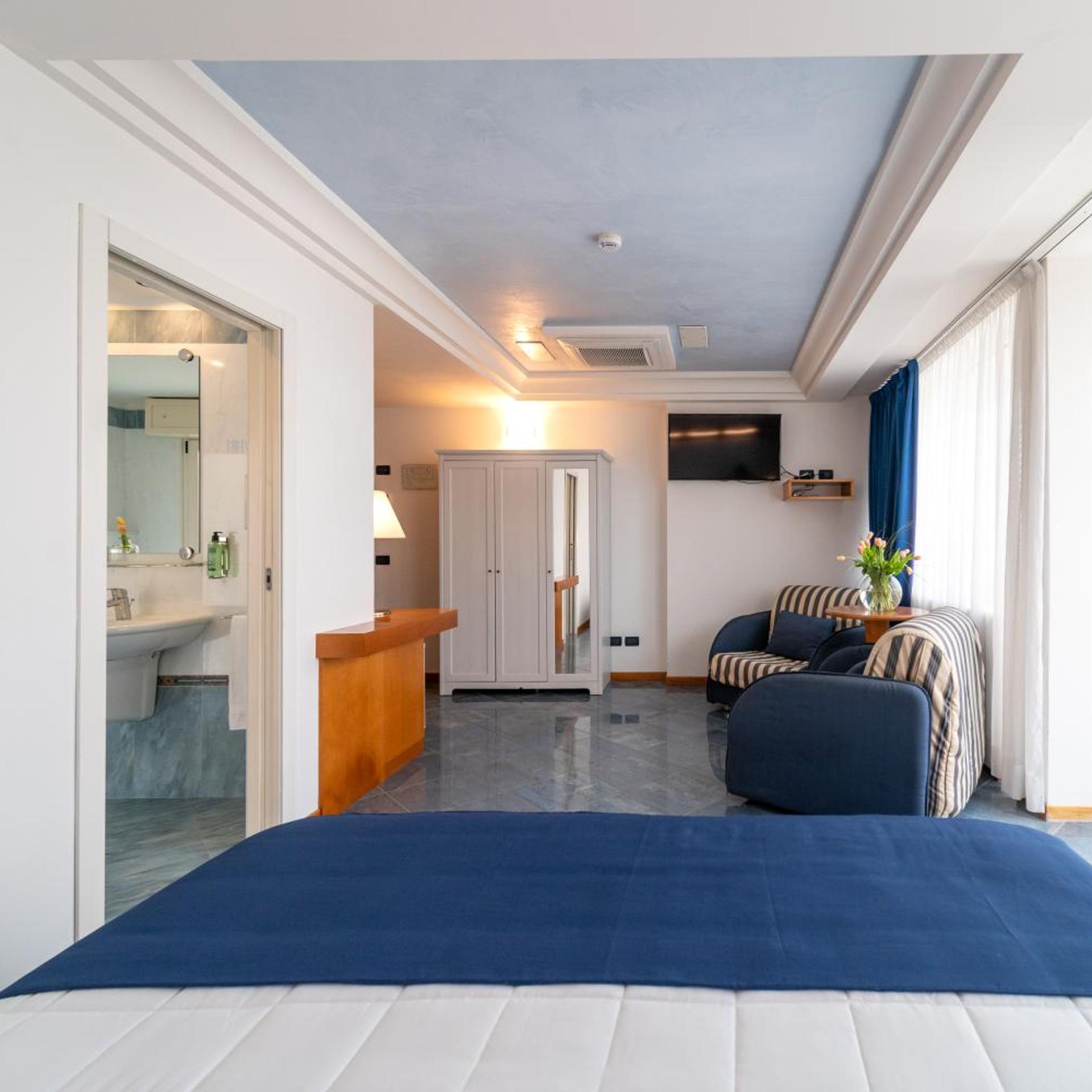 Hotel Ancora 7/40