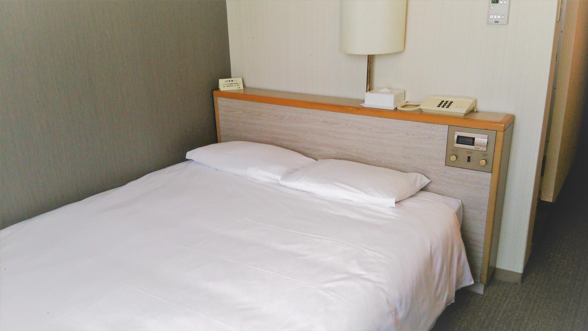 Semi Room, Standard, Semi Double Bed, Smoking