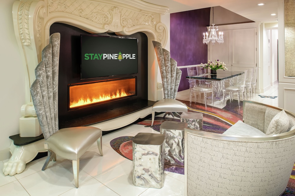 Staypineapple An Artful Hotel Midtown New York 55/65