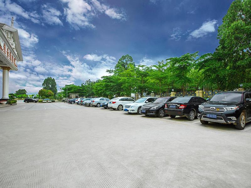 Vienna Hotel (Shenzhen Guanlan Guanhuyuan) 42/46
