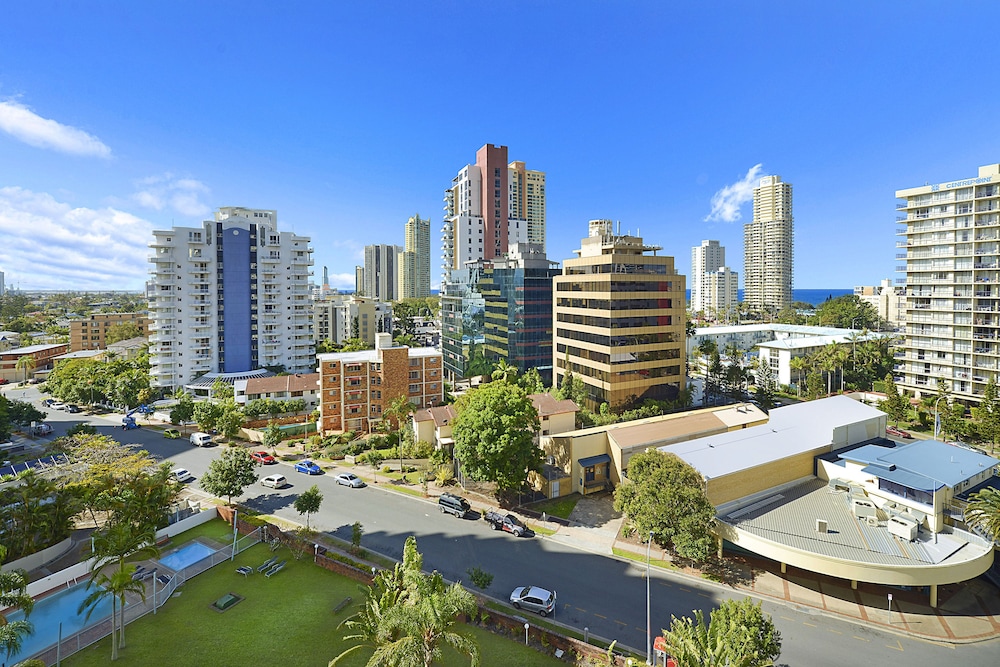 Condor Ocean View Apartments 58/74