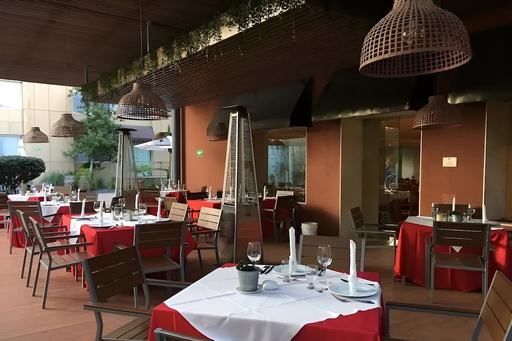 Hotel Palacio Azteca Tijuana, Trademark by Wyndham 54/71