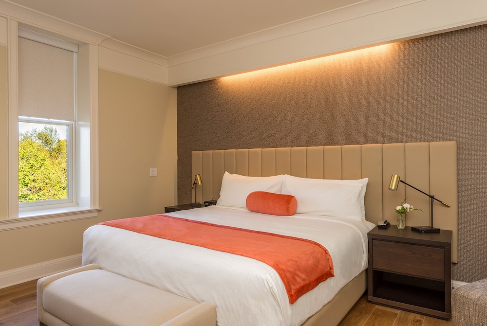 The Abbey Inn & Spa 12/56