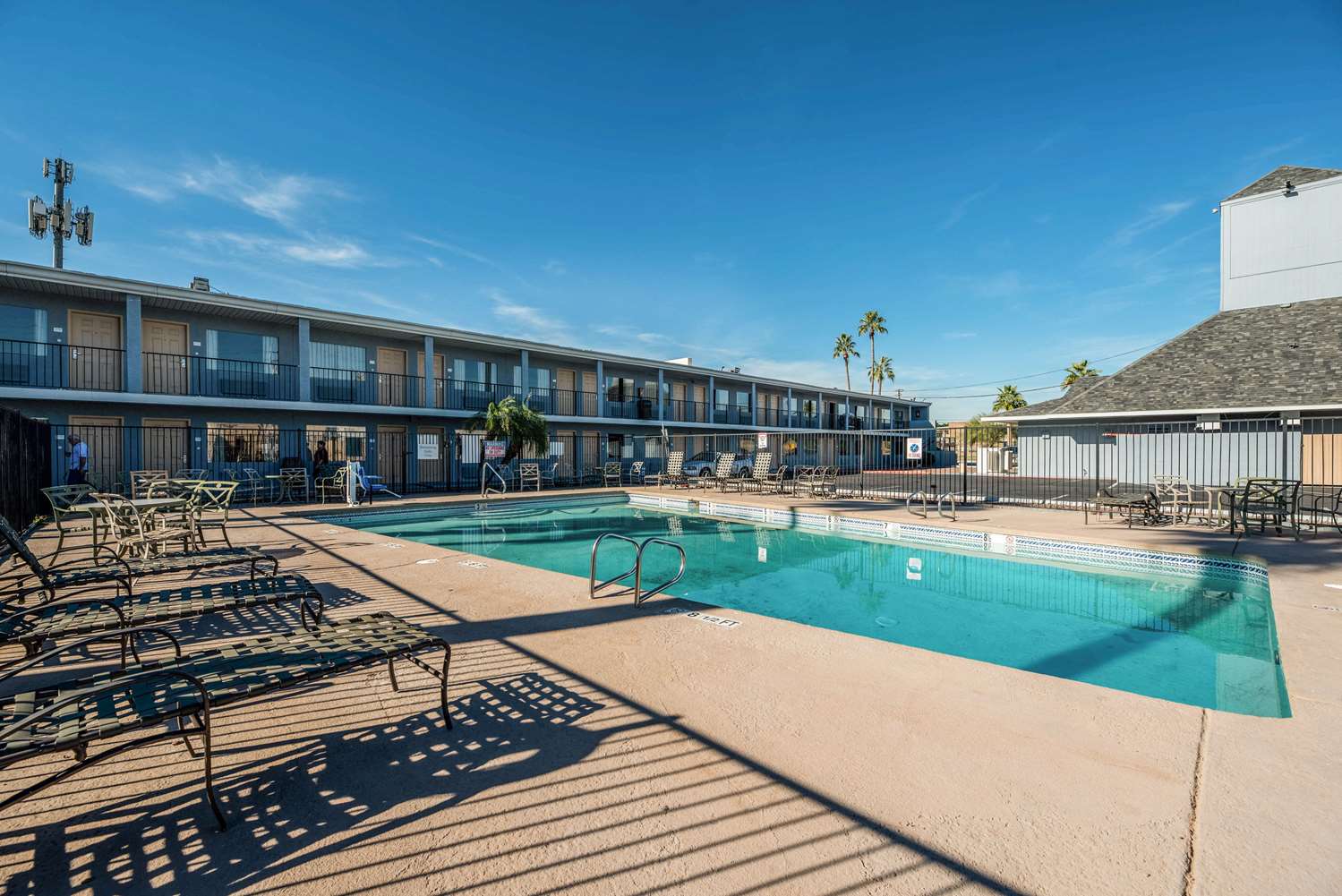 Econo Lodge Phoenix North I-17 10/16