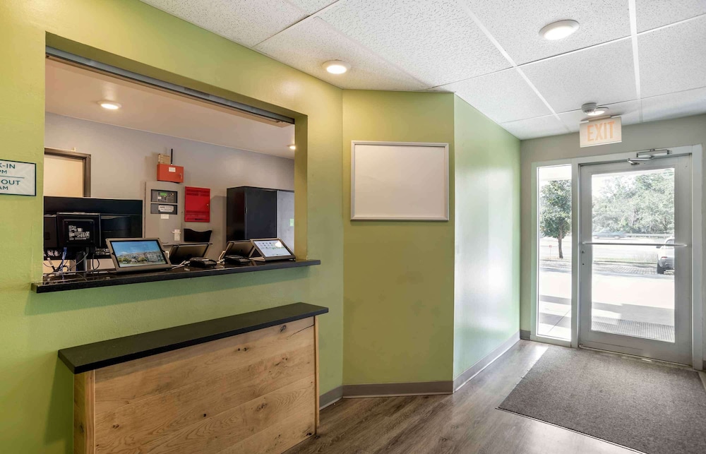 Extended Stay America - Select Suites Pensacola - Northeast 6/36