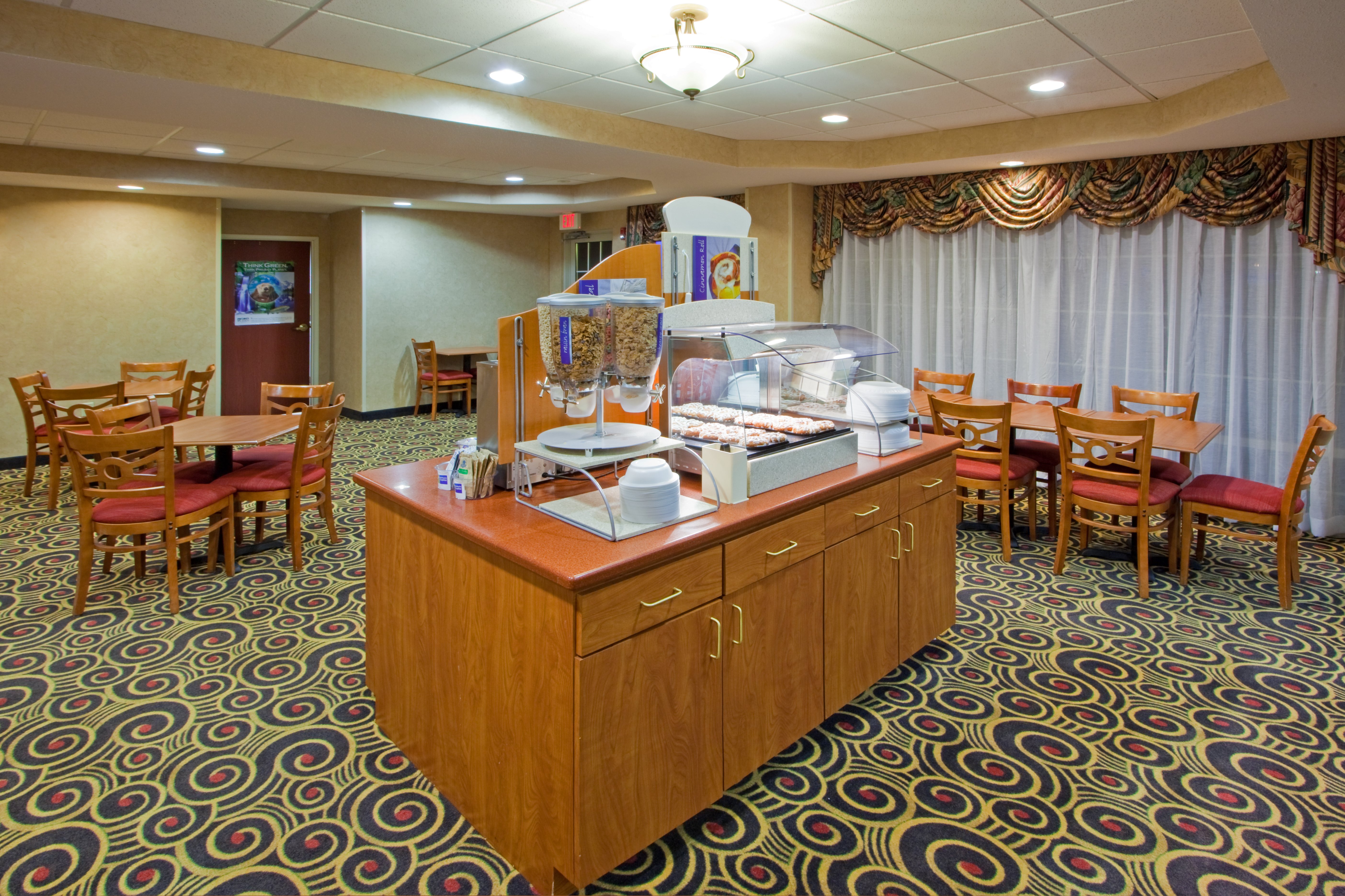 Holiday Inn Express Hanover 61/71