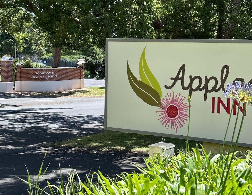 APPLEGUM INN 15/39