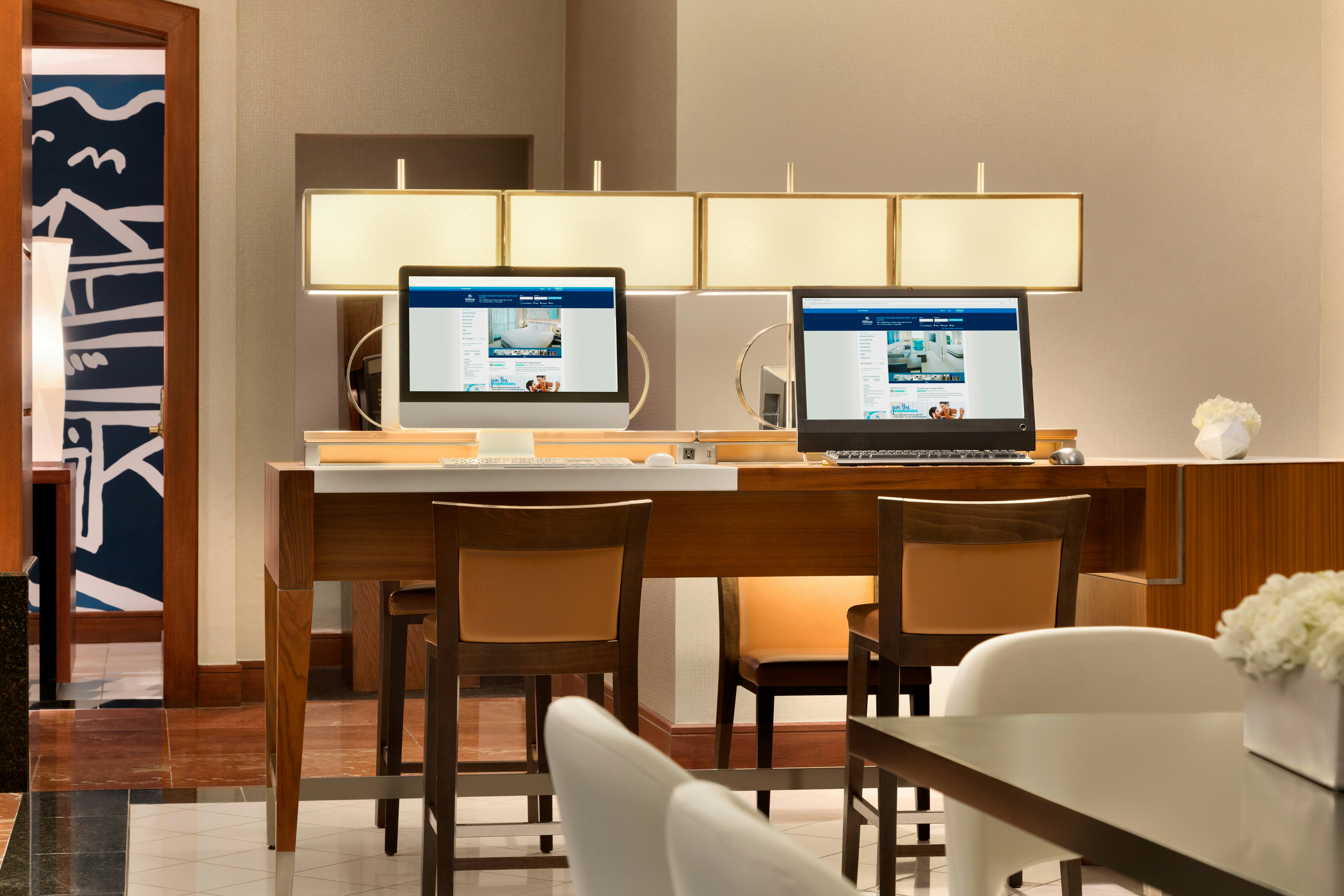 Hilton Chicago Magnificent Mile Suites 47/58