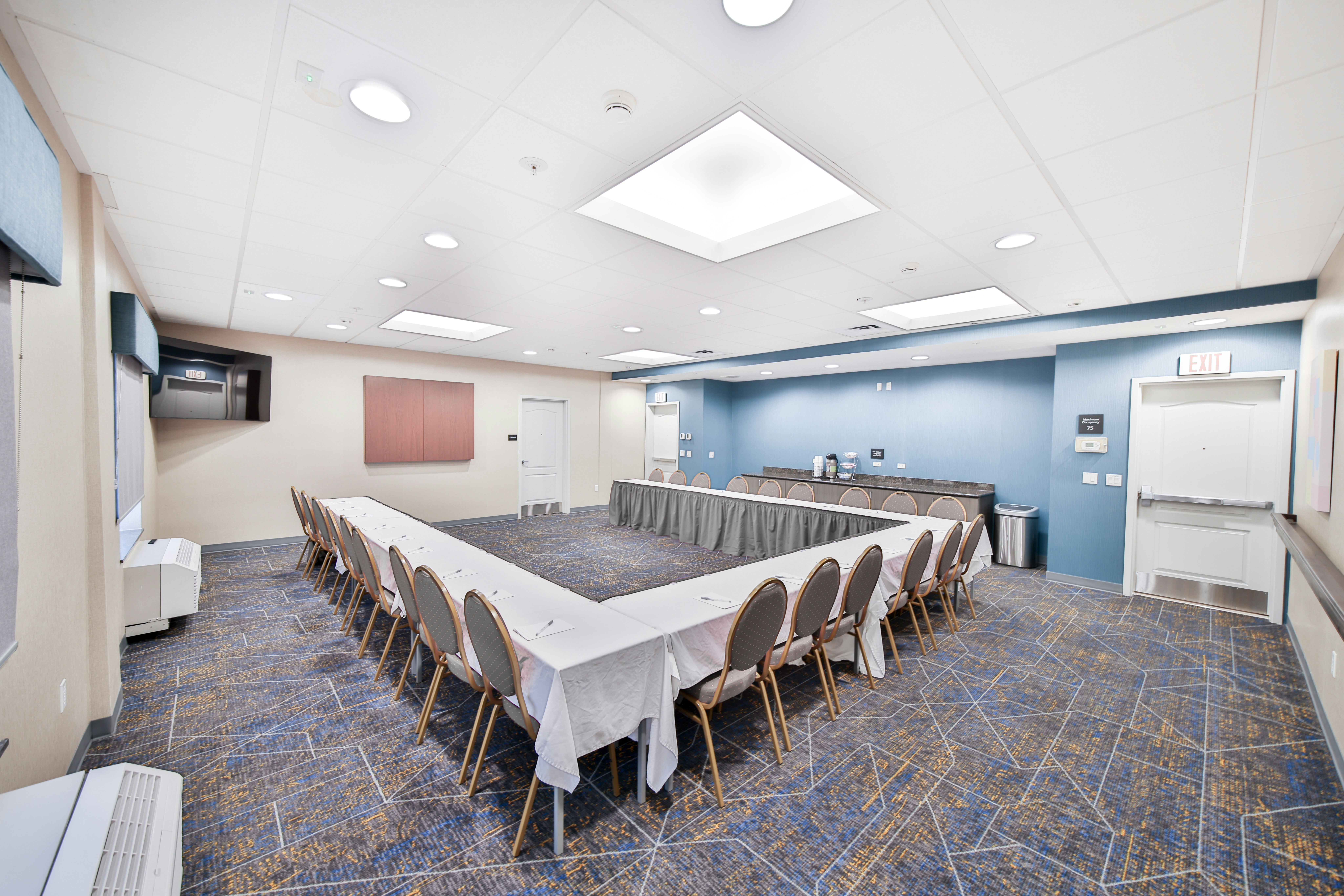 Hampton Inn And Suites Seattle Kent Wa 67/74