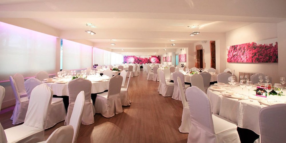 Los Guardeses Hotel 30/50