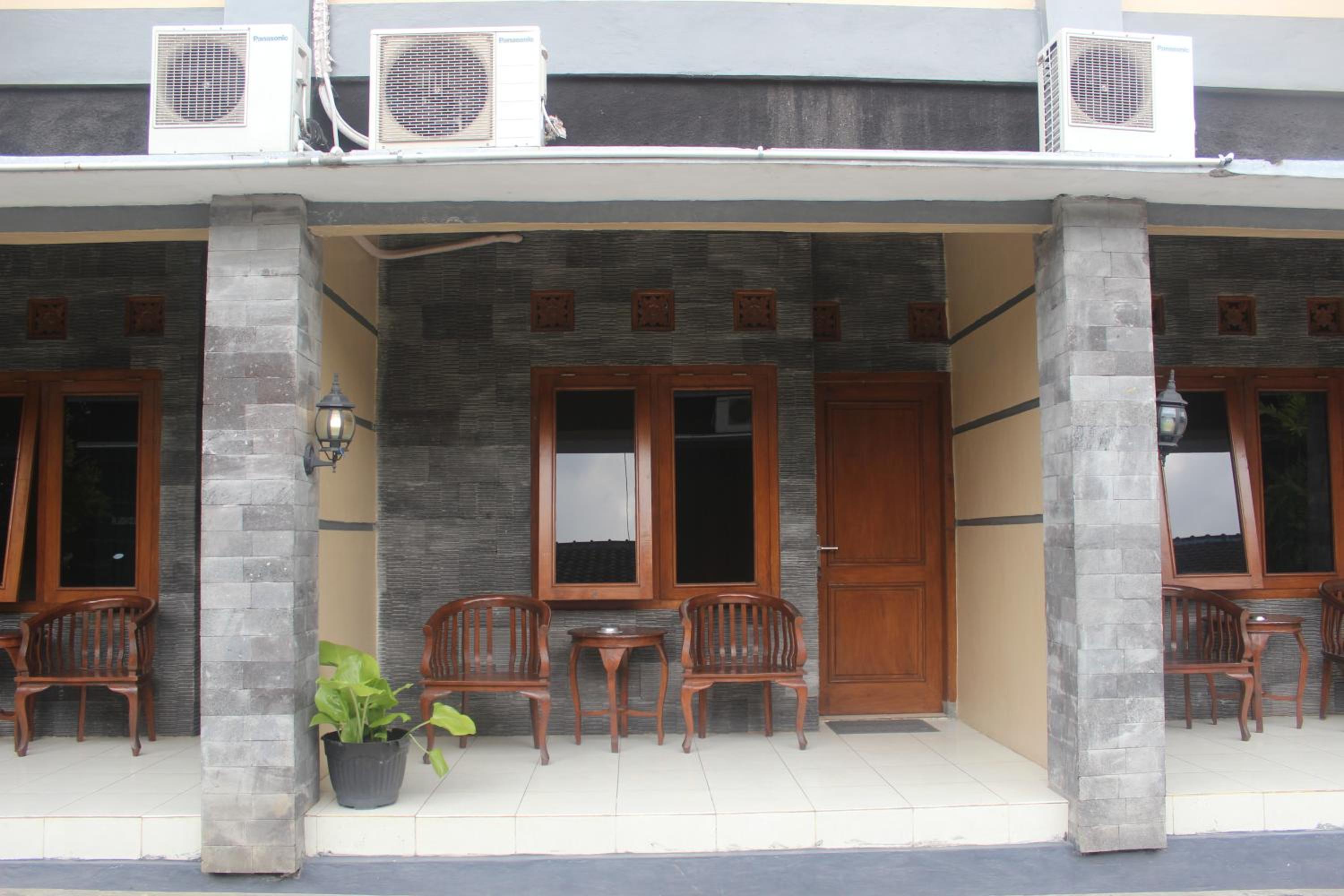 Cyka Raya Hotel 1/41