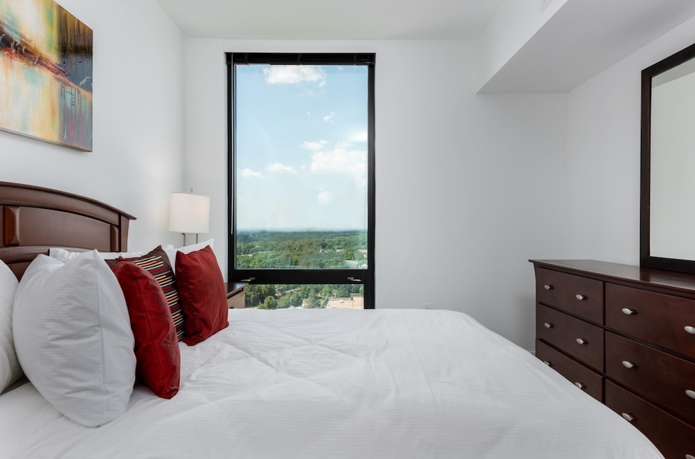 Global Luxury Suites at Reston Town Center 11/75