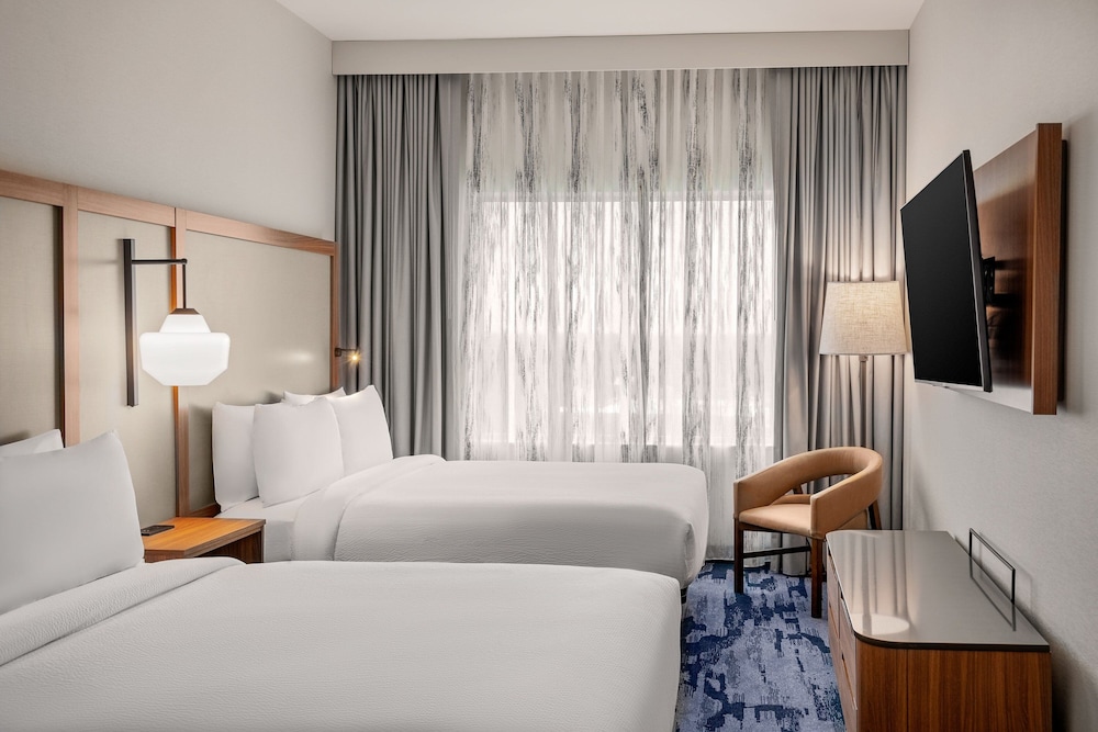 Fairfield by Marriott Inn & Suites Austin Downtown 8/50