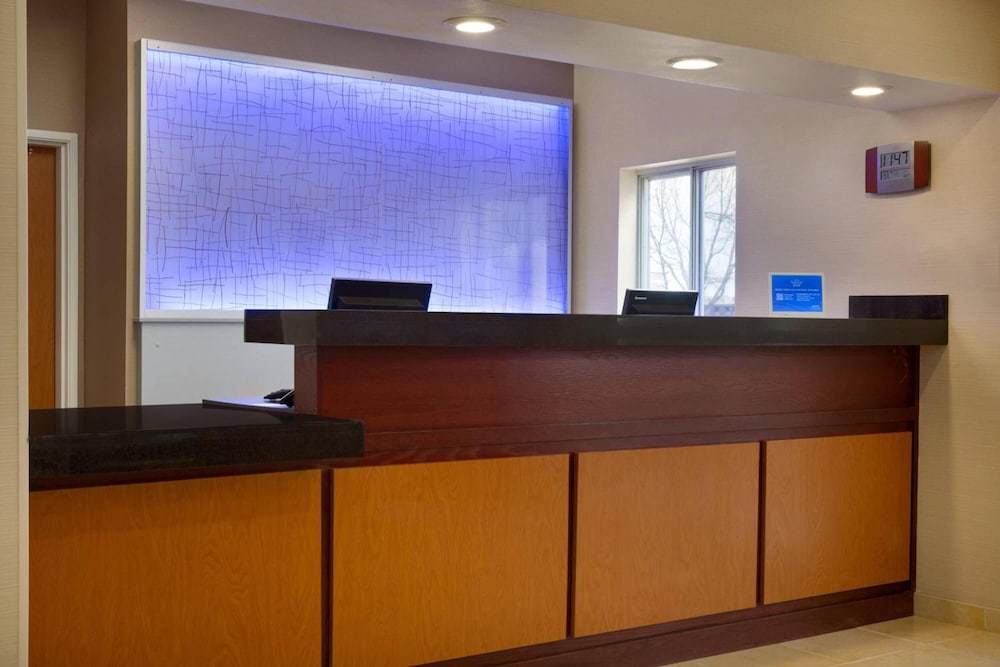 Country Inn & Suites by Radisson, Bismarck-Mandan 7/47