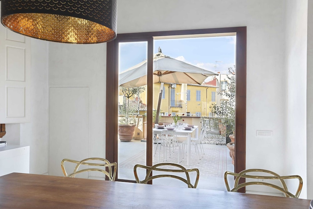 Luxury Apartment in Central Florence 8/50