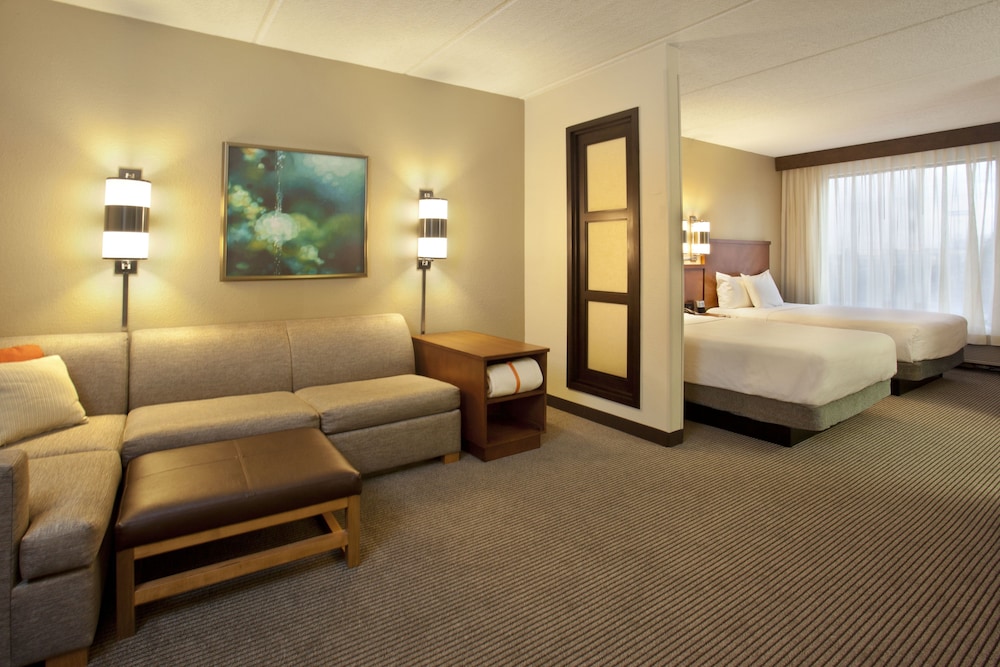 Hyatt Place Atlanta Arpt North 12/71