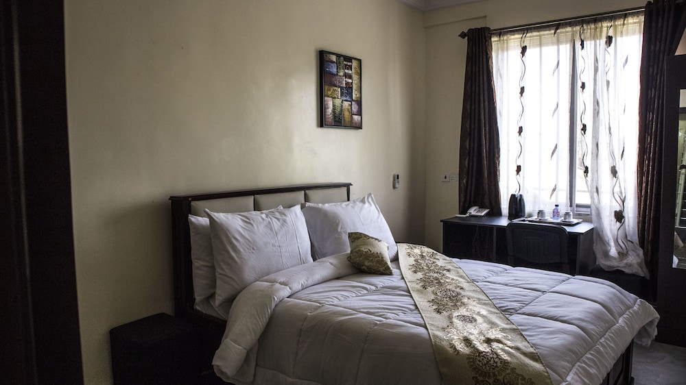 Villa Angelia Hotel 11/36