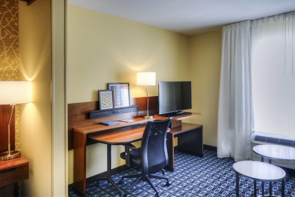 Fairfield Inn Suites By Marriott Princeton 41/46