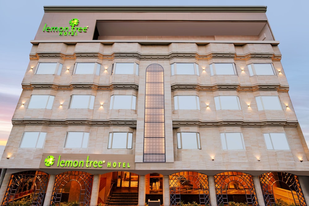 HOTEL SURENDRA VILAS 1/50