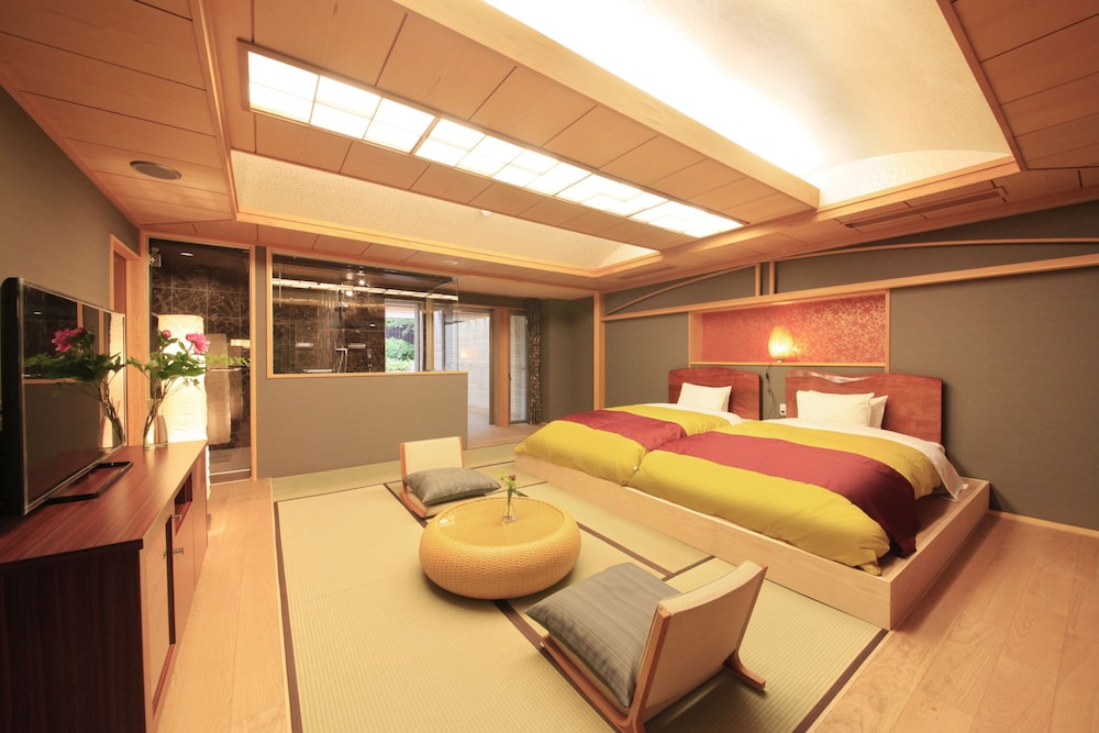 Hakone Fuga - Adults Only 7/50