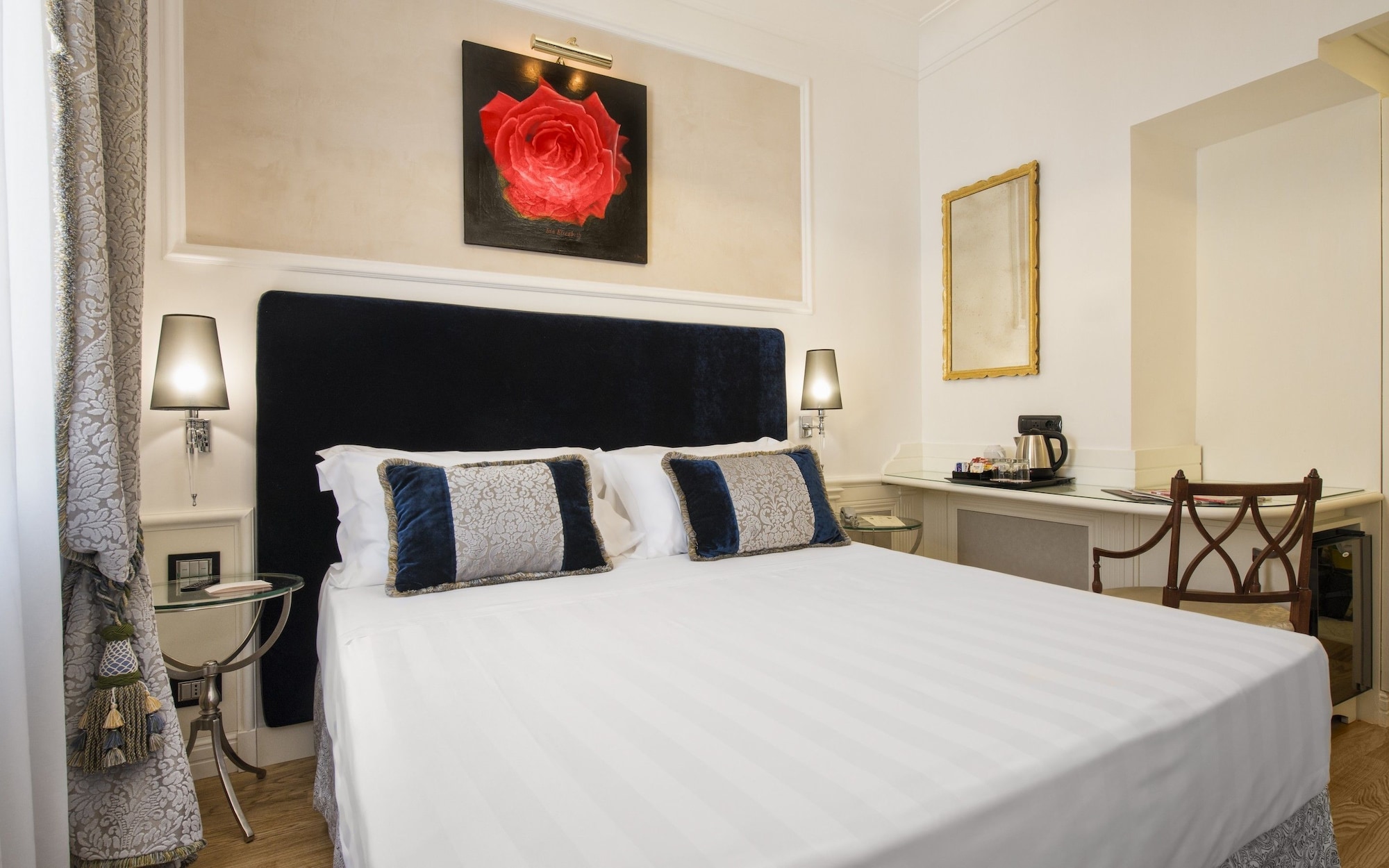 غرفة أساسية بسرير فردي، The Britannia Hotel 4/10