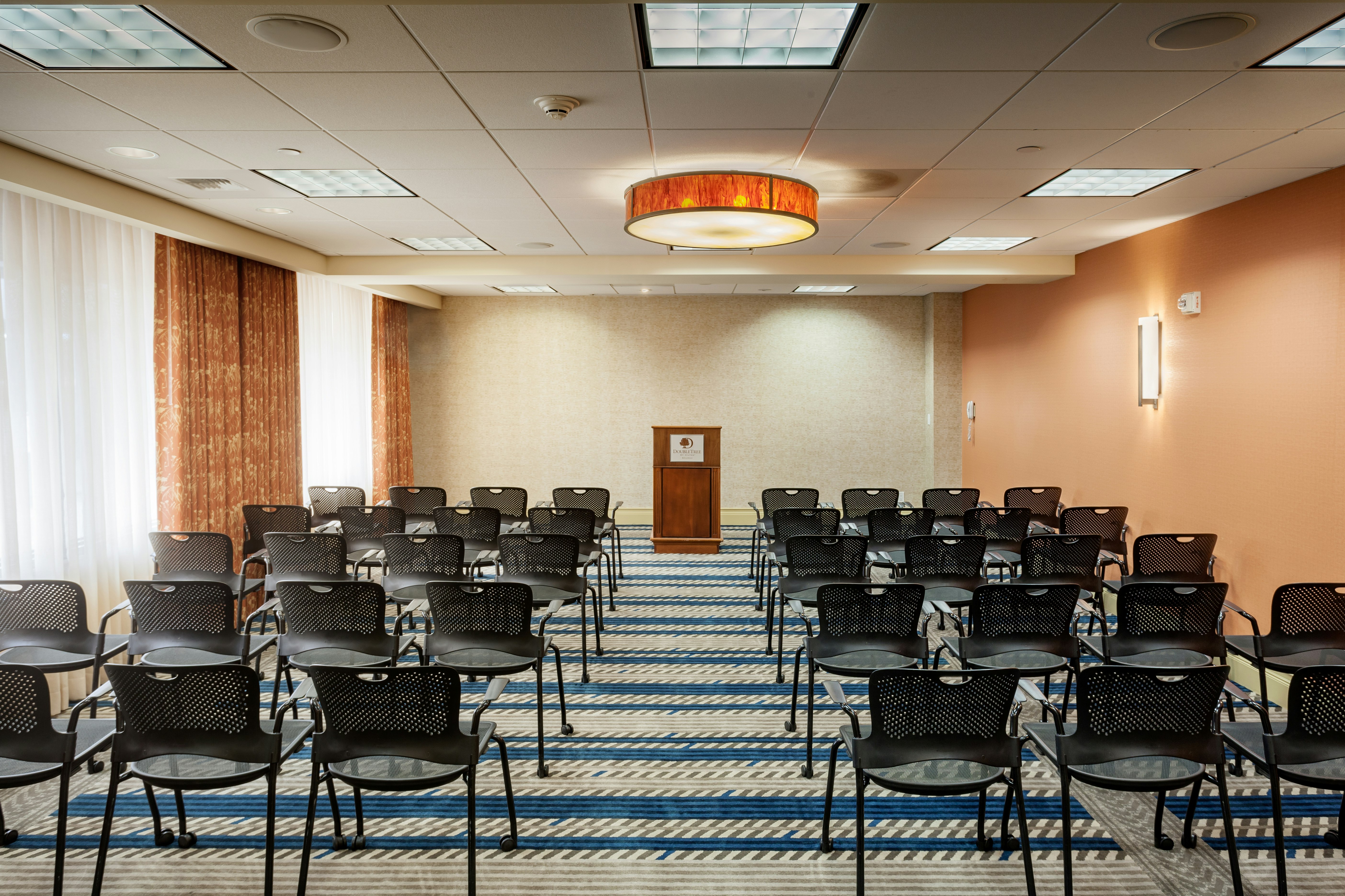 DoubleTree by Hilton Hotel Billings 37/44