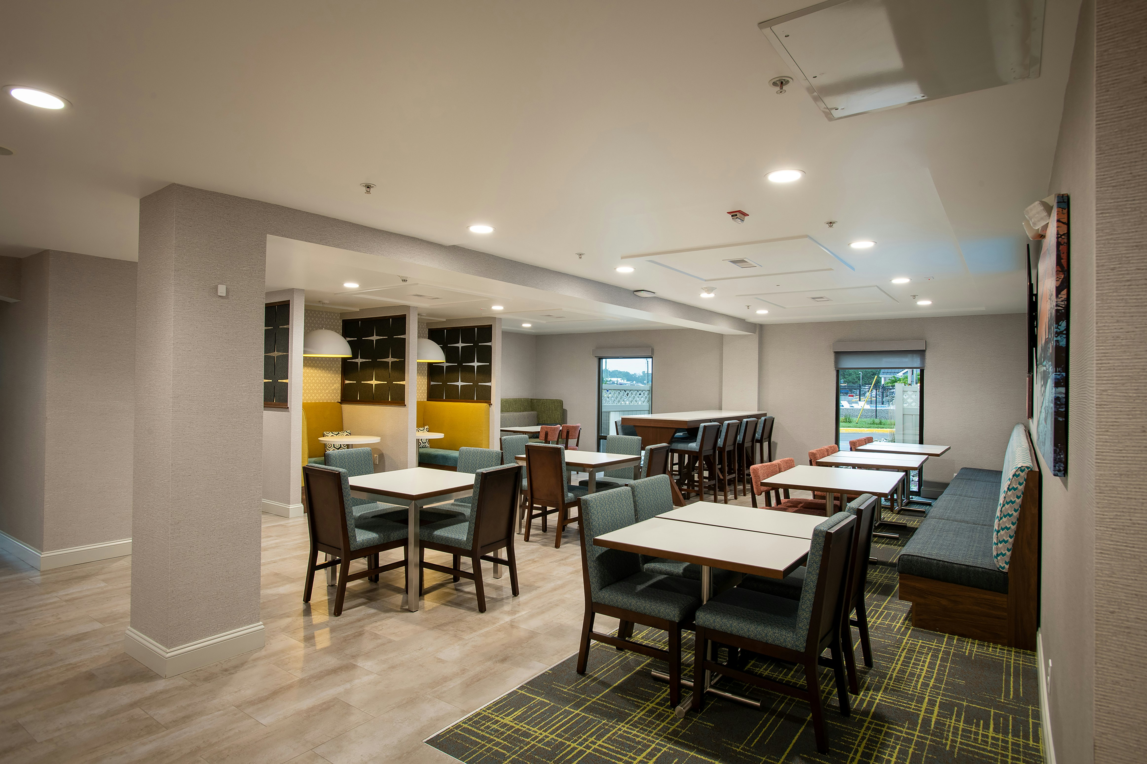 Hampton Inn Seaford 34/47