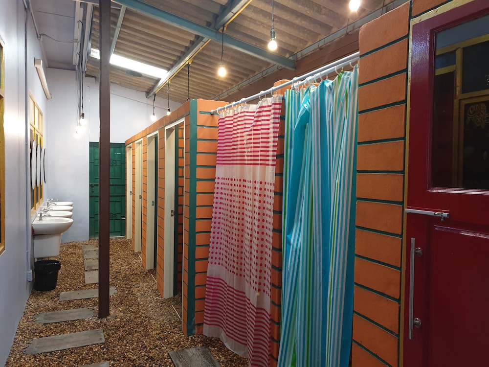 Super Hostel 31/54