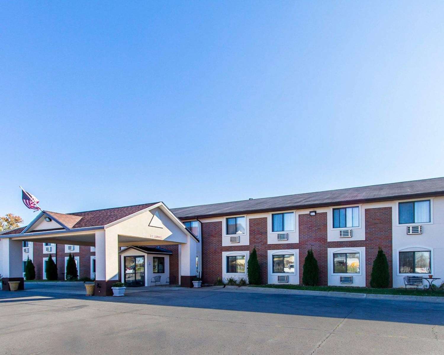 Quality Inn & Suites Ottumwa North 1/16
