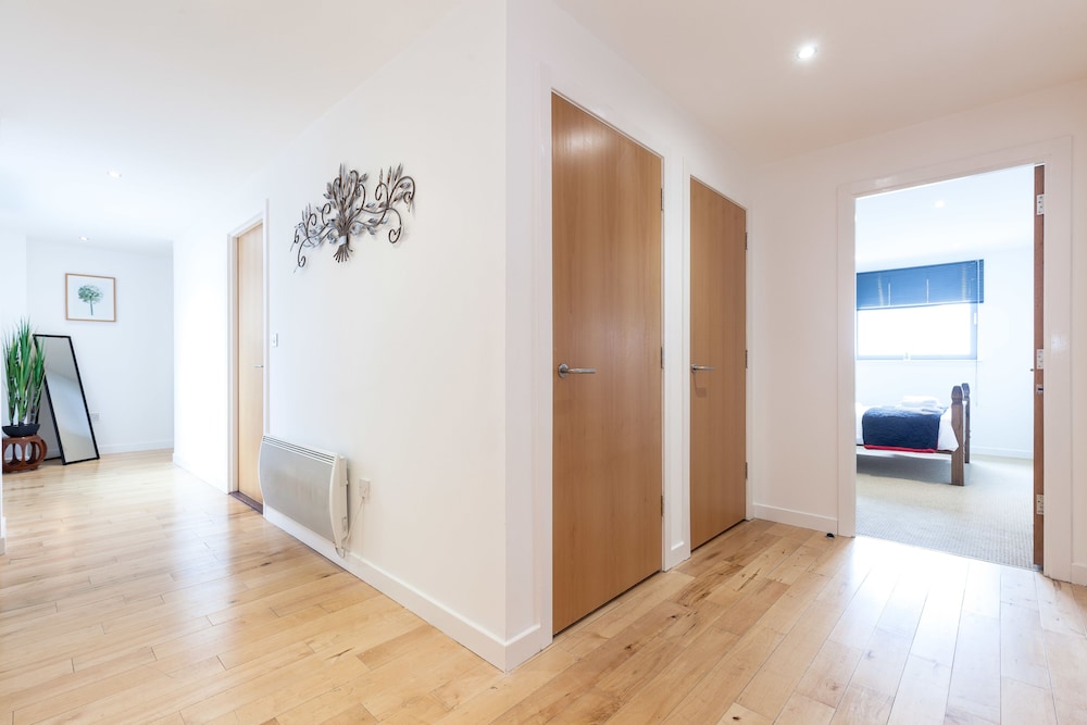Stylish Penthouse Suite 4/17