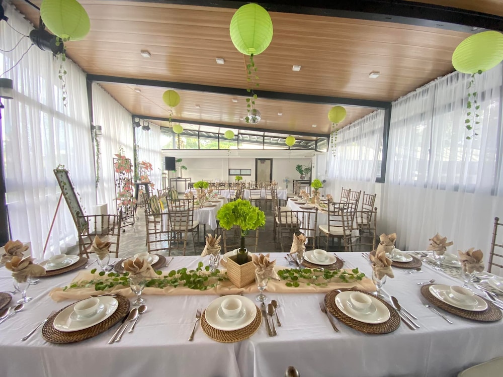 White Breeze Palawan Boutique Hotel 55/69