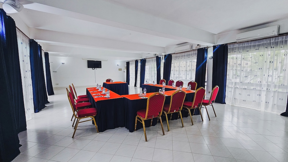Milele Beach Hotel 37/50