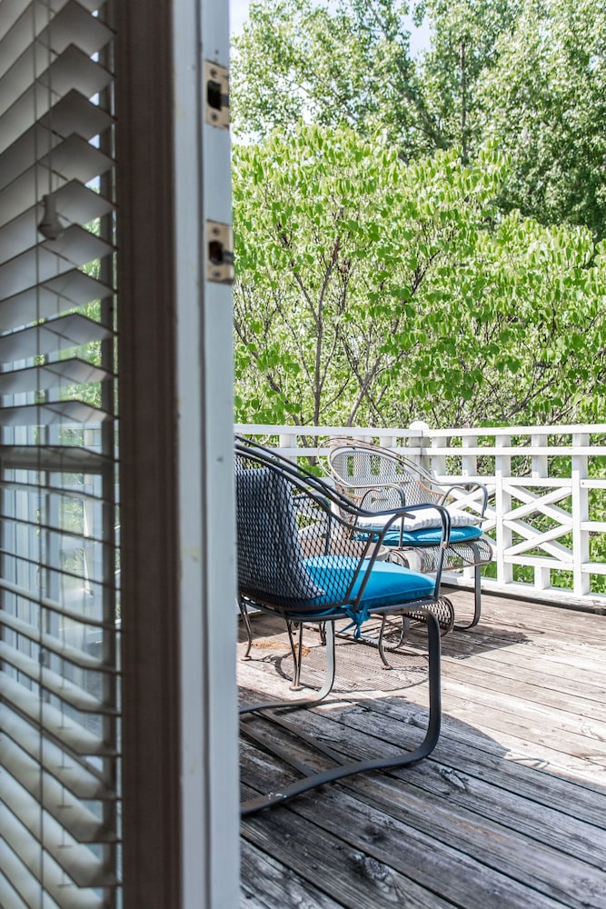 Southmoreland on the Plaza Bed &amp; Breakfast 10/24
