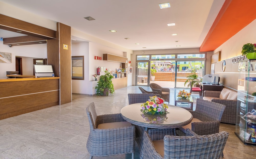 Hotel LIVVO Corralejo Beach 45/70