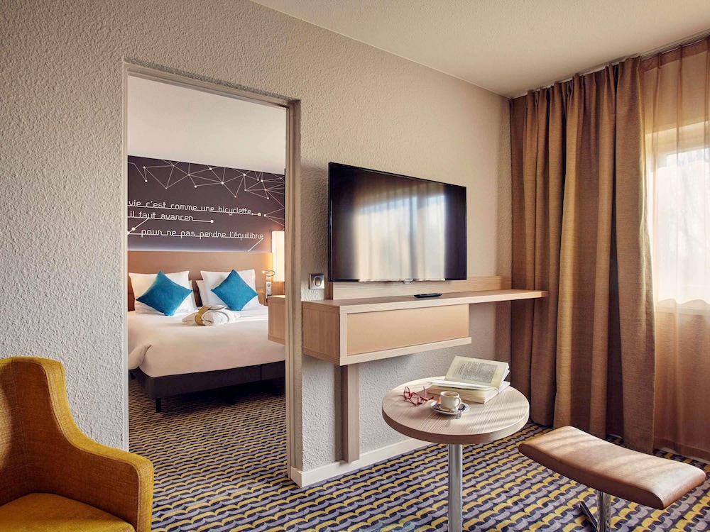Mercure Paris Sud Les Ulis Courtaboeuf 15/68