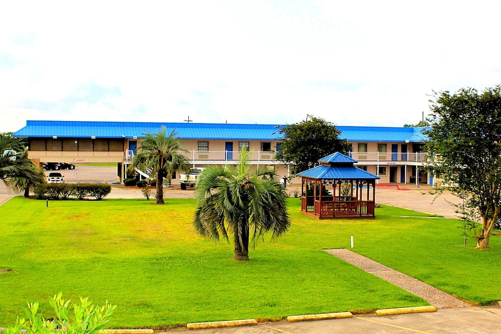 Motel6 Winnie Tx 7/66