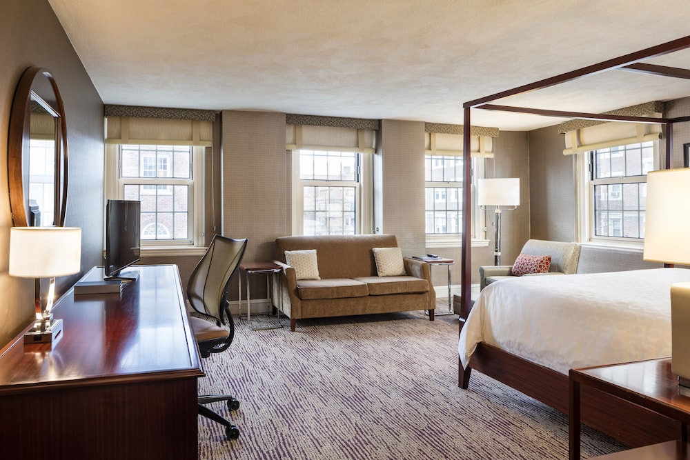 Sheraton Commander Hotel 28/48