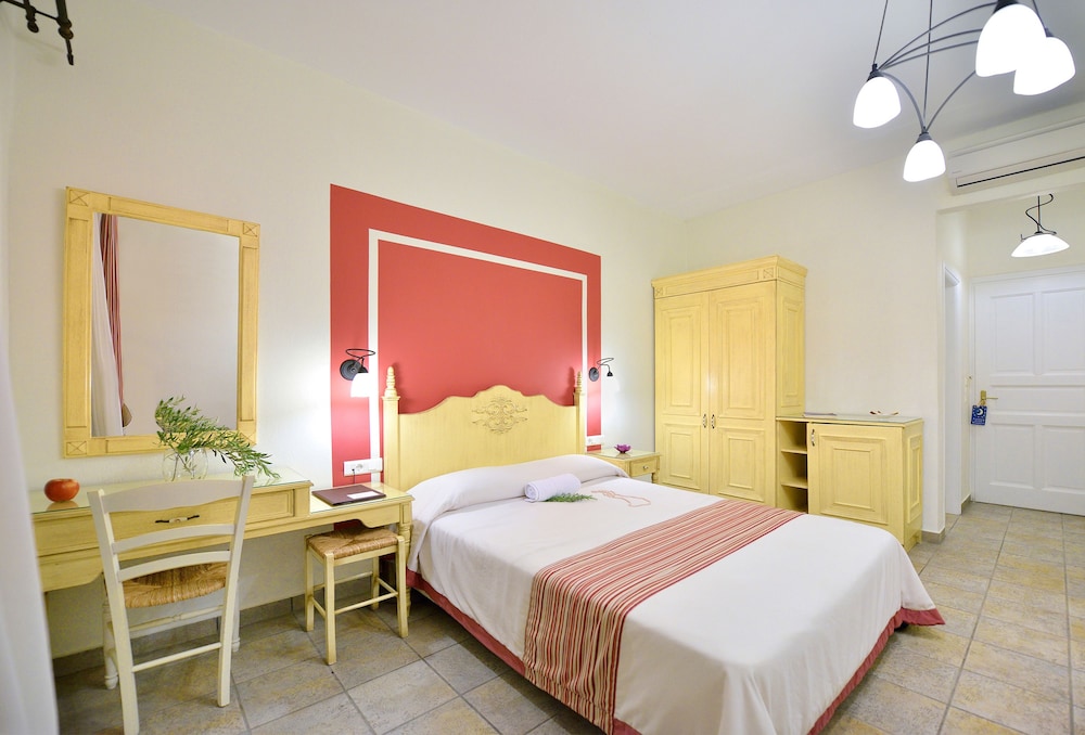 غرفة قياسية بسريرين منفصلين بإطلالة على البحر، Pelican Town Hotel 2/6