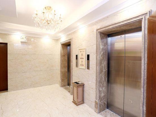 Fuyue Holiday Hotel 15/34