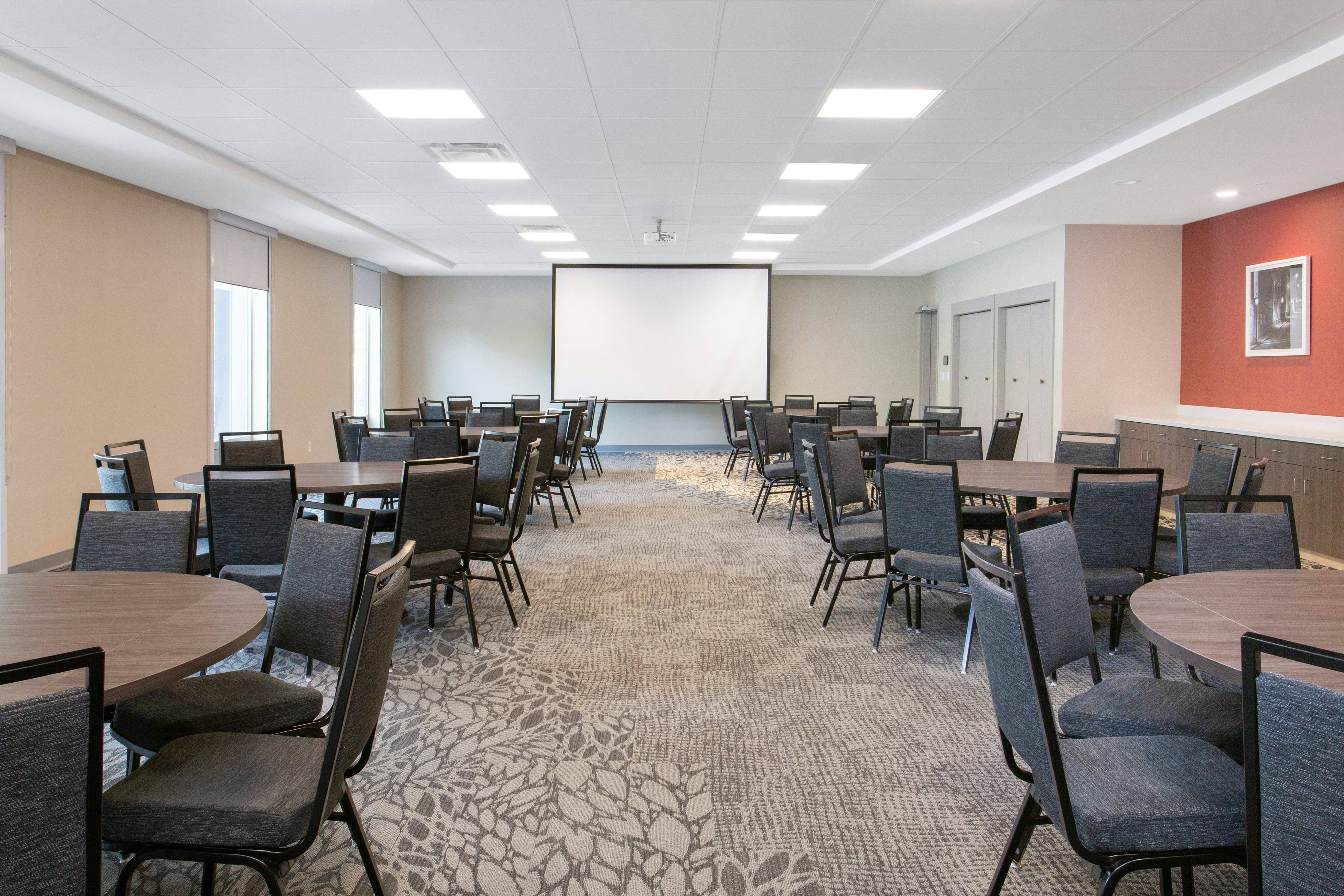 Home2 Suites By Hilton Smithfield Providence 40/46