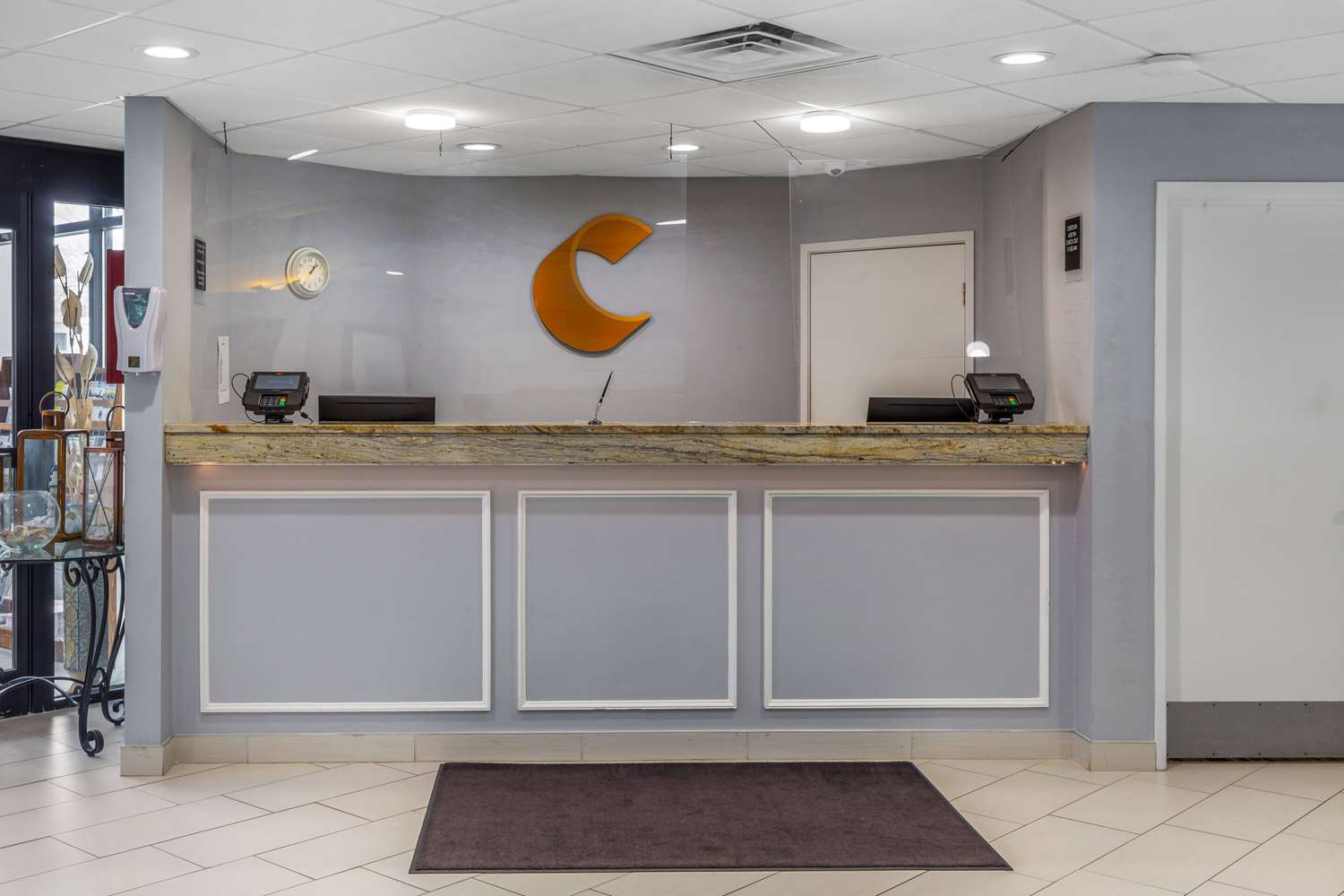 Comfort Inn Hyannis - Cape Cod 4/39