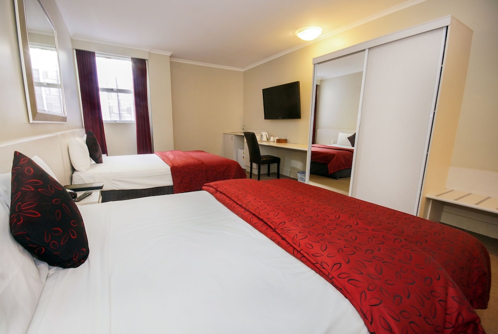 Island, Deluxe, Family, 1 Queen and 1 Single Bed