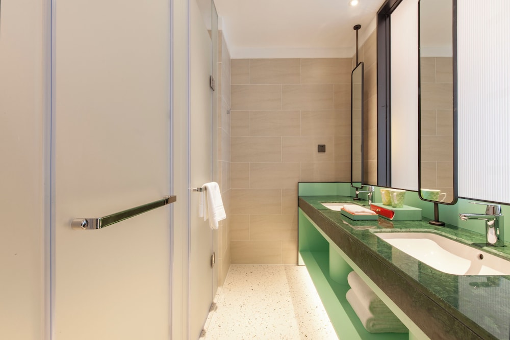 SSAW Boutique Hotel ZHIJIANG IMPRESSION 74/79